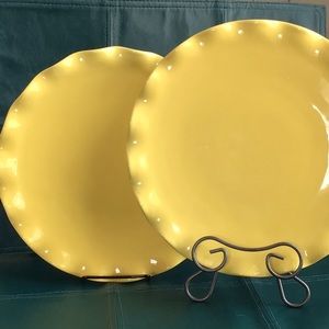 Ruffle Ceramic Plates Set of 2 Ambiance Collection